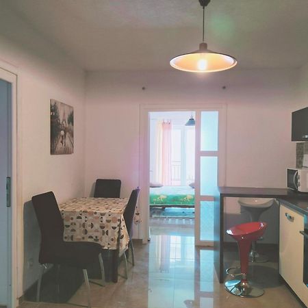 Odessa Mama Apartment Биела Екстериор снимка