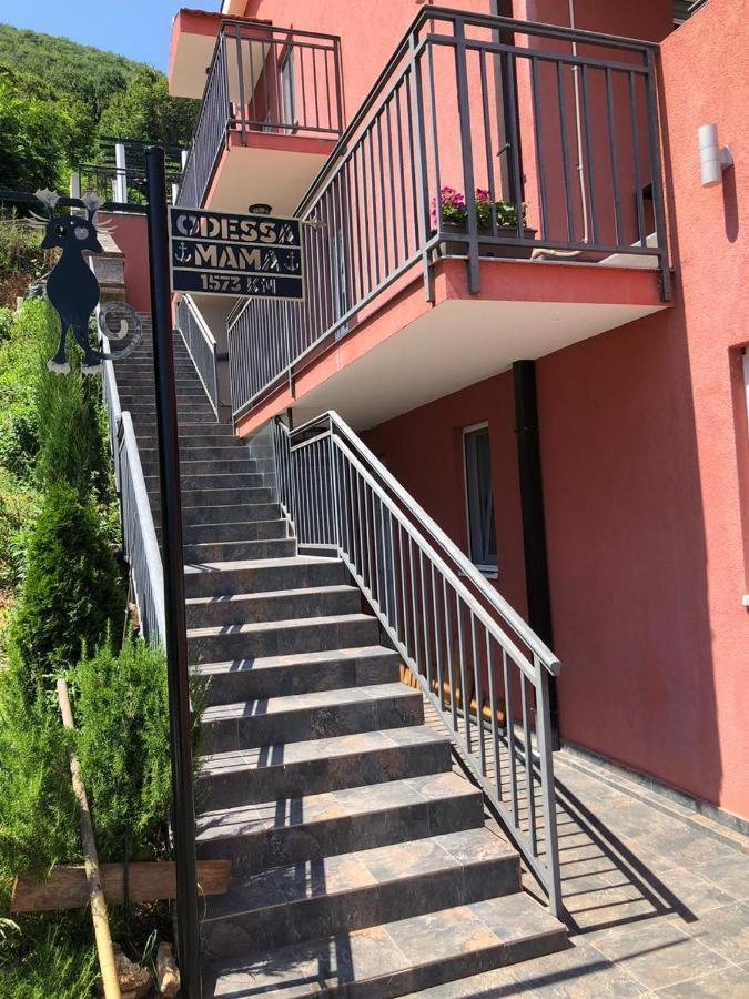 Odessa Mama Apartment Биела Екстериор снимка