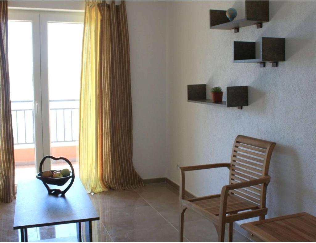Odessa Mama Apartment Биела Екстериор снимка