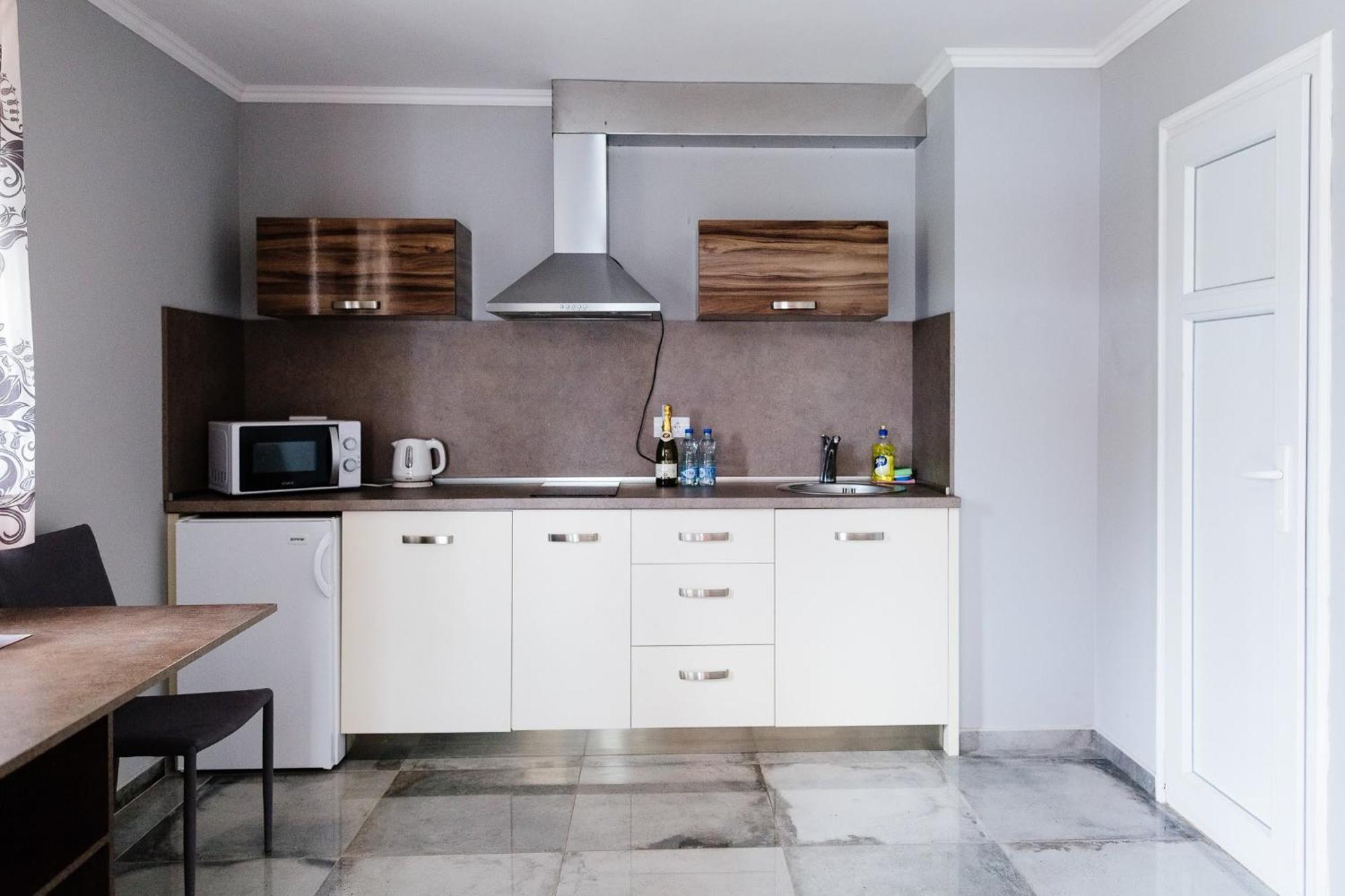 Odessa Mama Apartment Биела Стая снимка