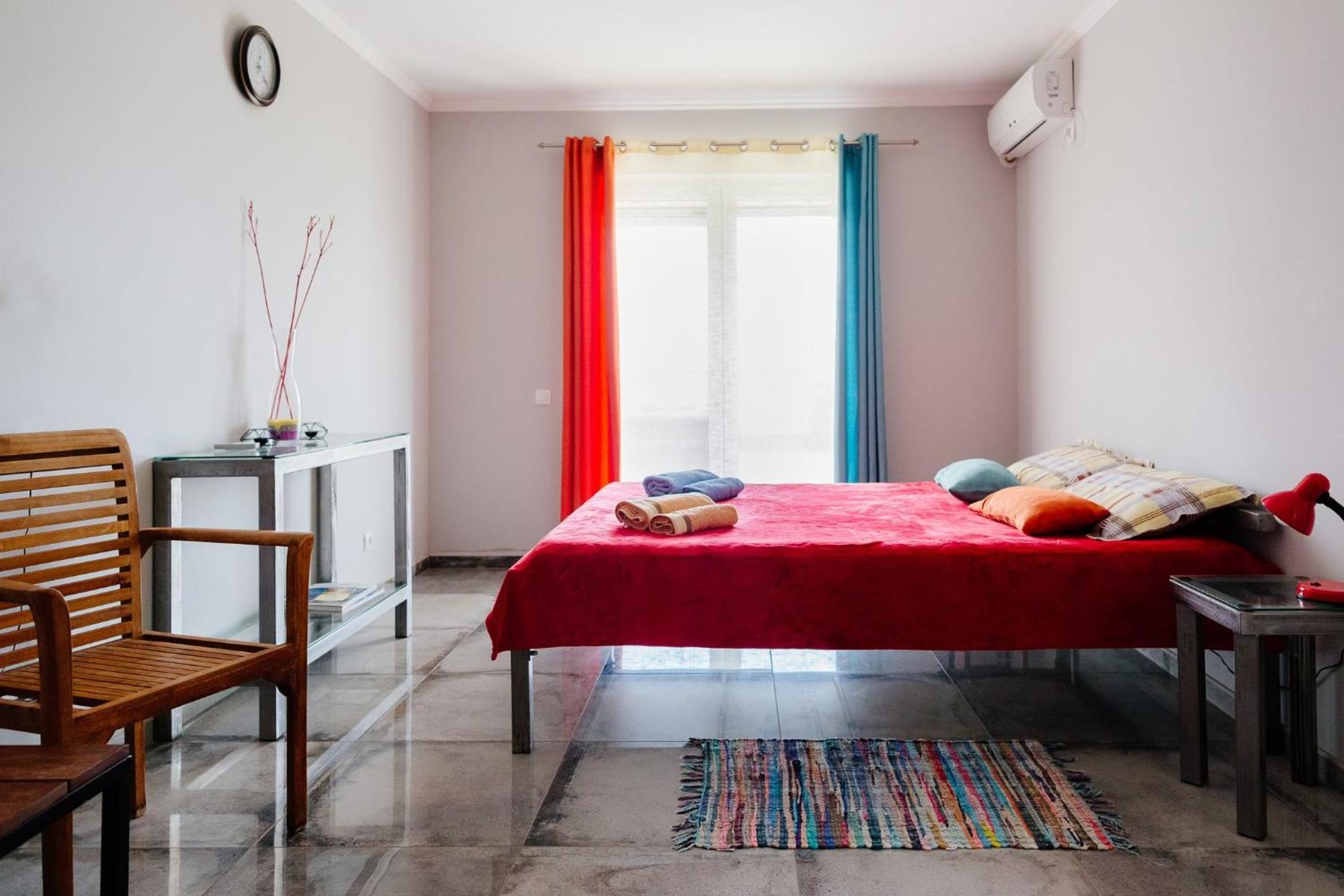 Odessa Mama Apartment Биела Стая снимка