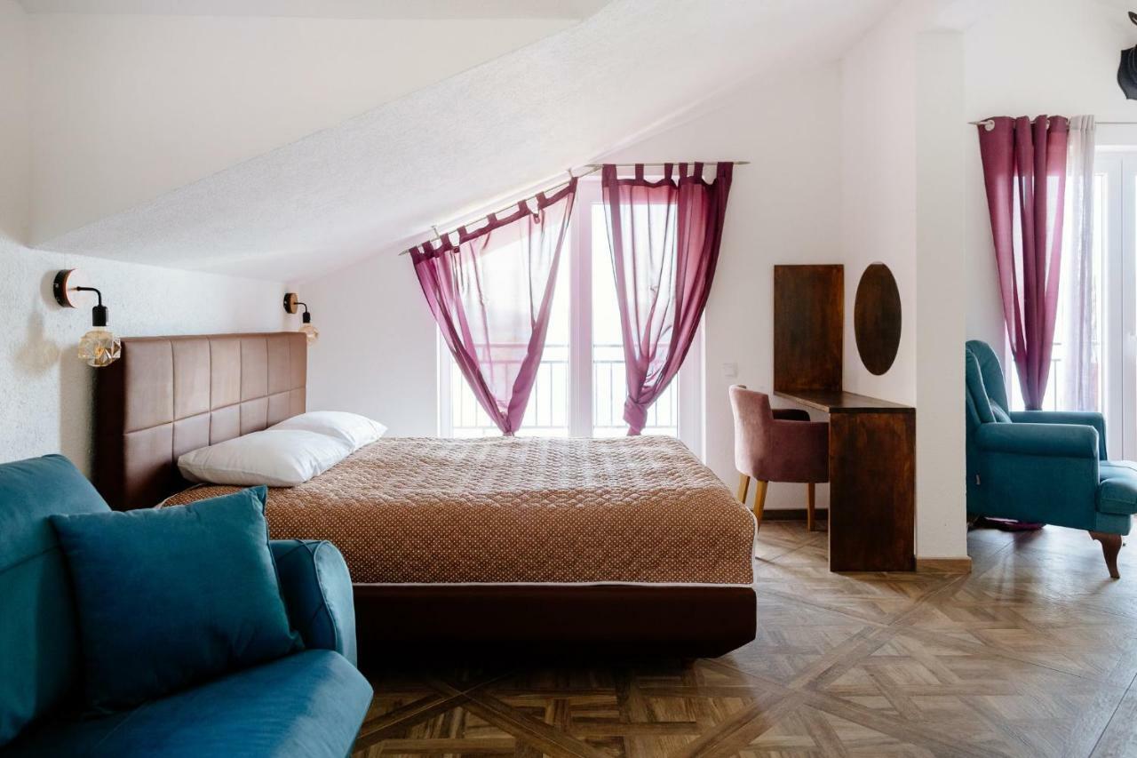 Odessa Mama Apartment Биела Екстериор снимка
